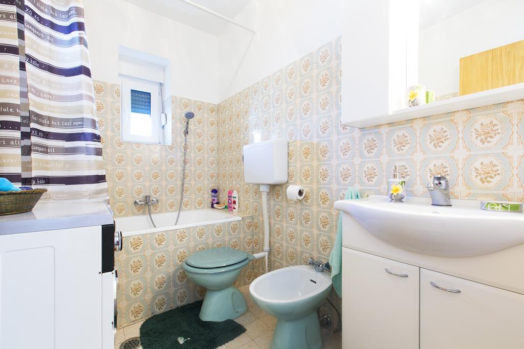 San Apartments سلاتين المظهر الخارجي الصورة