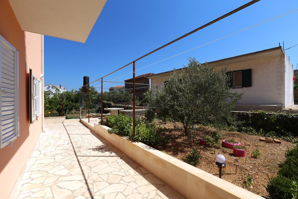 San Apartments سلاتين المظهر الخارجي الصورة