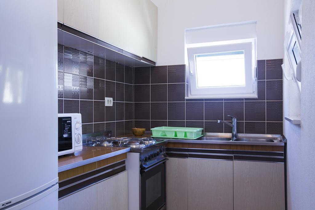 San Apartments سلاتين المظهر الخارجي الصورة