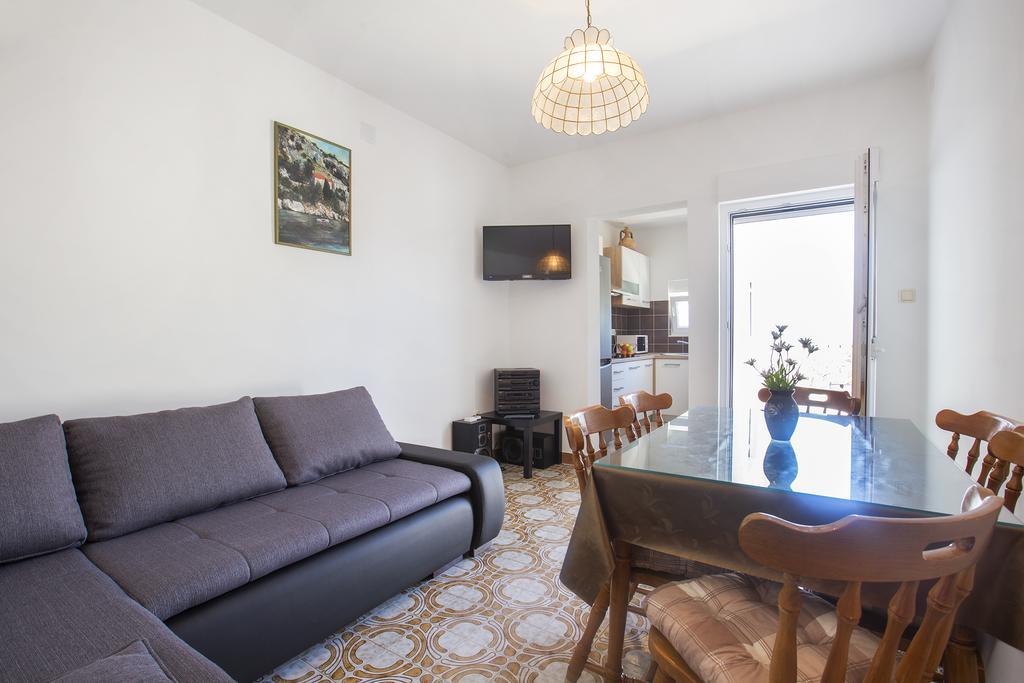 San Apartments سلاتين المظهر الخارجي الصورة